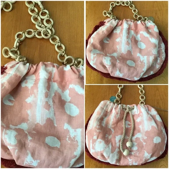 🎉HOST PICK🎉 120% Lino Bag with Chain Strap - Picture 2 of 5